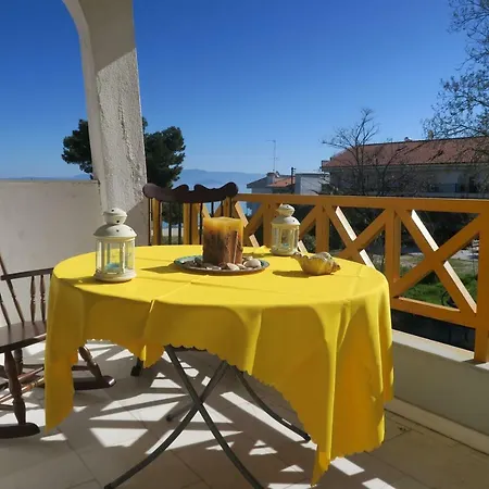 Cathy's Seafront Tatil Evi