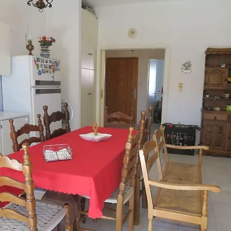 Cathy's Seafront Tatil Evi